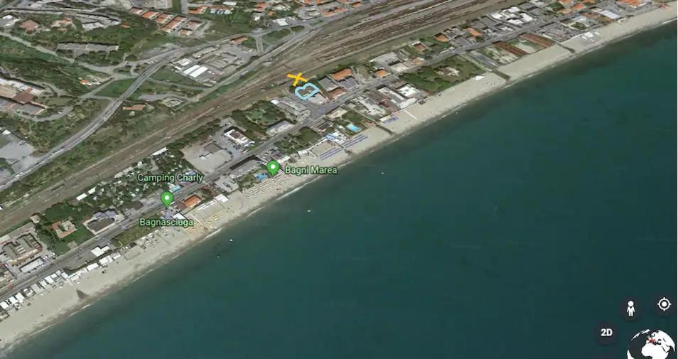 House Of Fly With Sea View, Front The Beach Savona Exteriör bild